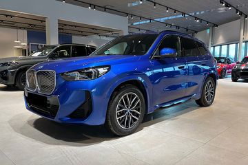 BMW iX1 xDrive30 M Sport