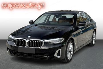 BMW Seria 5 530i xDrive Luxury Line