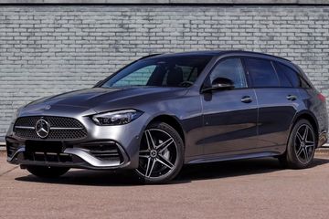 Mercedes Klasa C 220 d 4-Matic AMG Estate