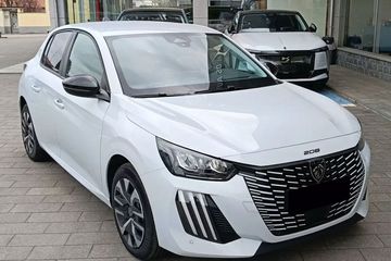 Peugeot 208 Business e-DCS6 1.2 mHEV