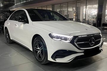 Mercedes Klasa E 200 4-Matic AMG