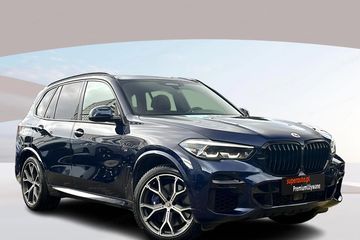 BMW X5 M50i