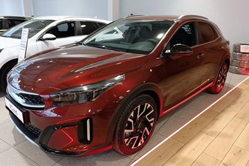 Kia XCeed 1.6 T-GDI Tribute DCT