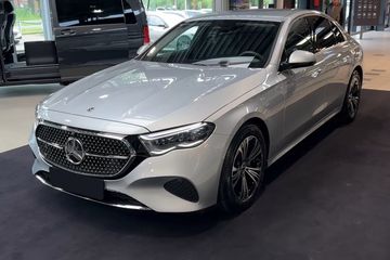 Mercedes Klasa E 220 d  4-Matic Avantgarde