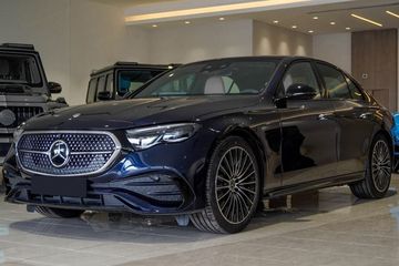 Mercedes Klasa E 220 d  4-Matic AMG