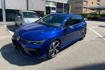 Volkswagen Golf R  2.0 TSI 4MOTION DSG