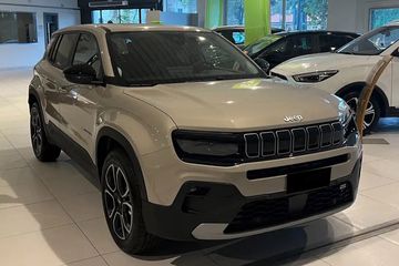 Jeep Avenger Summit 1.2 T3 mHEV AT FWD