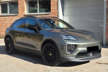 Porsche Macan 4