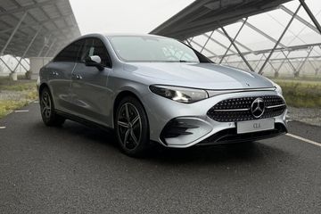 Mercedes CLA 220 4-Matic AMG Line