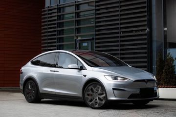 Tesla Model X Plaid