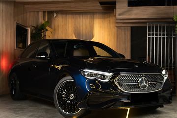 Mercedes Klasa E 220 d  4-Matic AMG