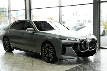 BMW Seria 7 740d xDrive M Sport