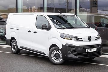 Peugeot Expert XL L2H1 EAT8
