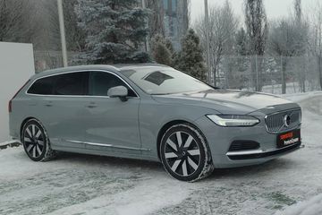 Volvo V90 T6 AWD Plug-In Hybrid Plus Bright aut