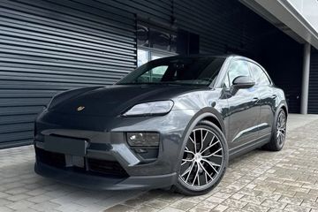 Porsche Macan 4