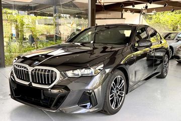 BMW Seria 5 520i M Sport