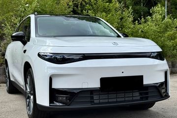 Leapmotor C10 Design 1.5 Hybrid