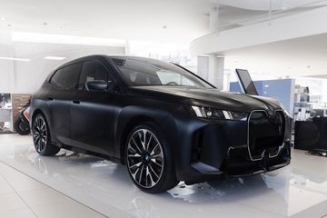BMW iX xDrive60