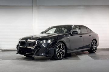 BMW Seria 5 530e xDrive M Sport
