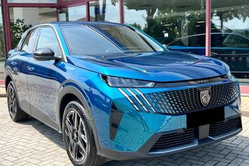 Peugeot 3008 Allure e-DCS 1.2 mHEV