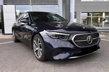 Mercedes Klasa E 220 d  4-Matic Avantgarde