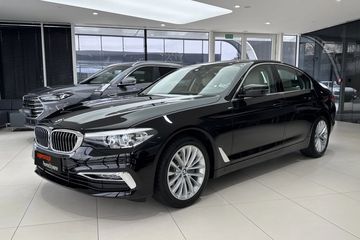 BMW Seria 5 520d xDrive Luxury Line aut