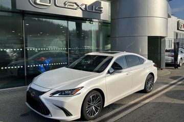 Lexus ES 300h Business Edition 2.5 E-CVT
