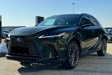 Lexus RX 350h Omotenashi