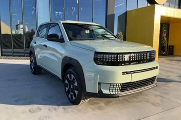 Fiat Grande Panda Icon 1.2 mHEV eDCT