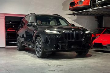 BMW X7 M60i xDrive
