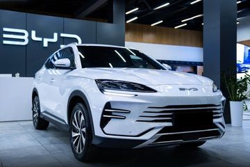 BYD Seal U DM-i  Design AWD