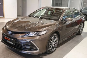 Toyota Camry 2.5 Hybrid Prestige Cvt
