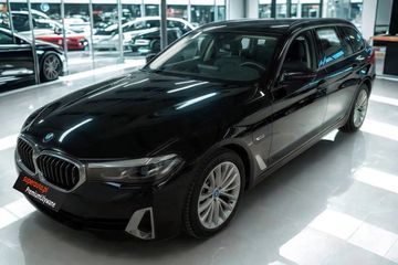 BMW Seria 5 530e xDrive aut