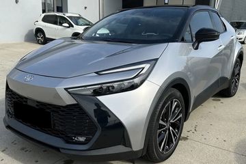 Toyota C-HR Executive 2.0 Plug-in Hybrid Dynamic Force