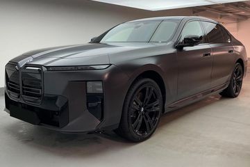 BMW Seria 7 740 xDrive M Sport