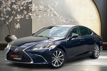 Lexus ES 300h Business Edition