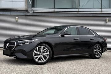 Mercedes Klasa E 220 d 4-Matic Avantgarde