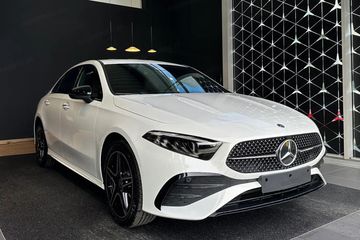 Mercedes Klasa A 250 e AMG Line