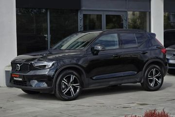 Volvo XC40 B4 Plus Dark