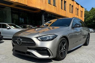 Mercedes Klasa C 220 d 4-Matic AMG Line