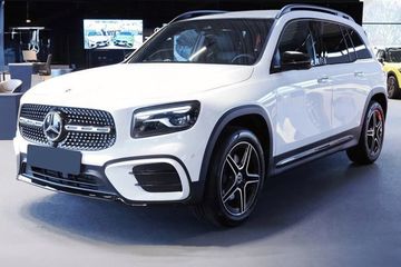 Mercedes GLB 220 4-Matic AMG Line