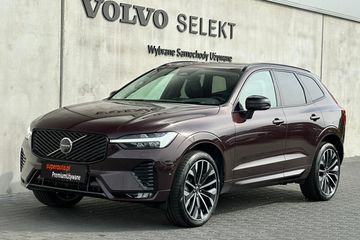 Volvo XC60 B5 B AWD Ultra Dark
