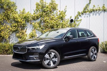 Volvo XC60 T6 Plug-In Hybrid AWD Plus Bright