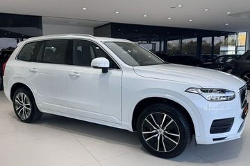 Volvo XC90 B5 D Momentum AWD