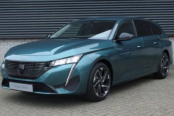 Peugeot 308 Allure e-DCS6 1.2 mHEV