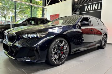 BMW Seria 5 Touring 530e xDrive M Sport