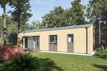 Projekt domu DM2 wersja drewniana - parterowy dom o powierzchni 55,98 m², dach dwuspadowy - ujęcie frontu