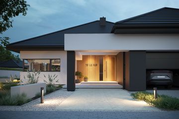 Projekt domu NewHouse 761 w2 plus - parterowy dom o powierzchni 161,45 m², dach kopertowy, koszt budowy 513 000 zł - ujęcie frontu