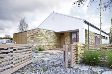  Projekt domu Rodzinny 2 (WAW1013) - projekt domu parterowego - Zdjęcie 1