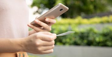 Bankowość mobilna: prosty przewodnik i praktyczne porównania